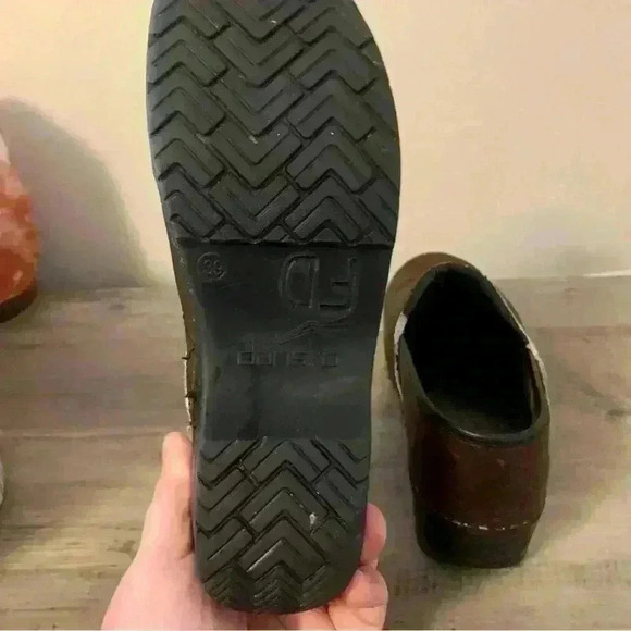 Dansko Professional Clog in Antique Oiled Brown Size 39 (8.5-9) - Picture 6 of 9